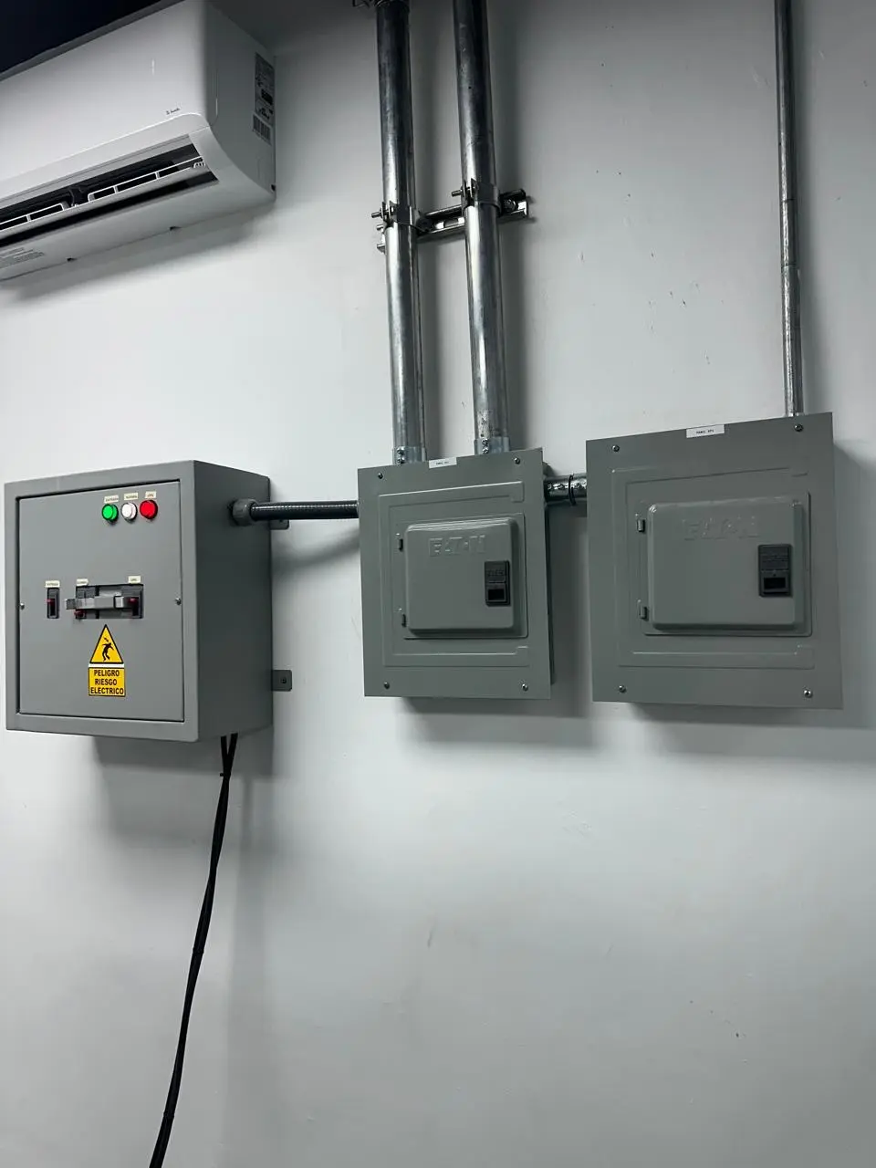 Paneles eléctricos